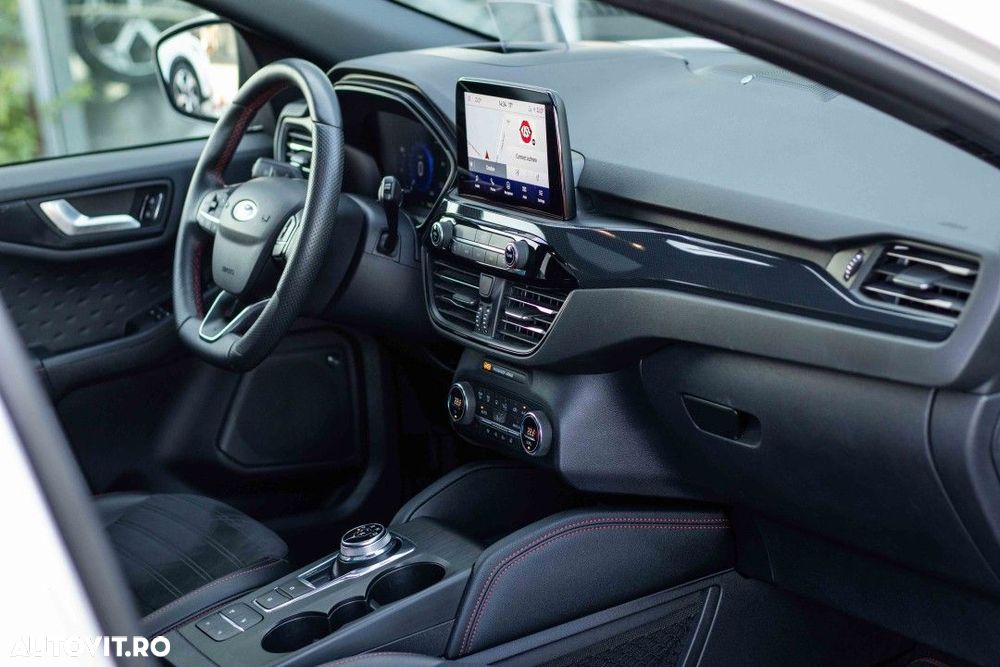 Ford Kuga 2.5 Duratec PHEV ST Line X - 25