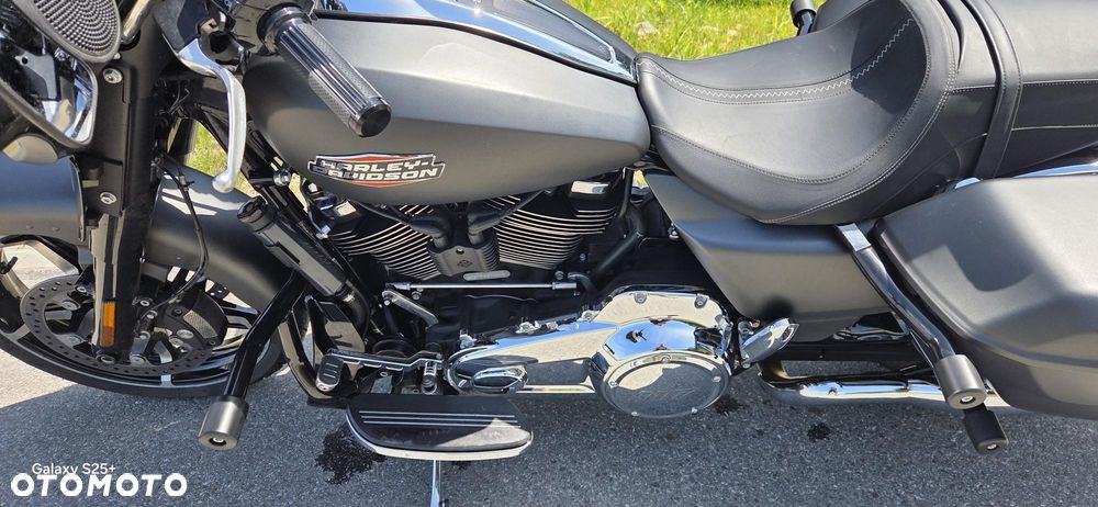 Harley-Davidson Touring Street Glide - 7