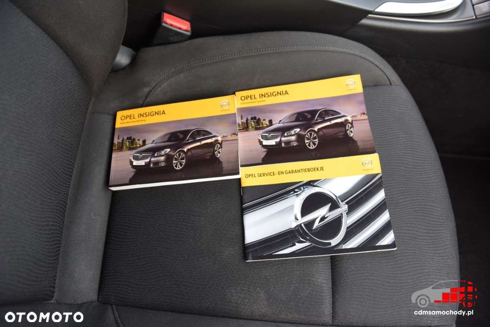 Opel Insignia - 25