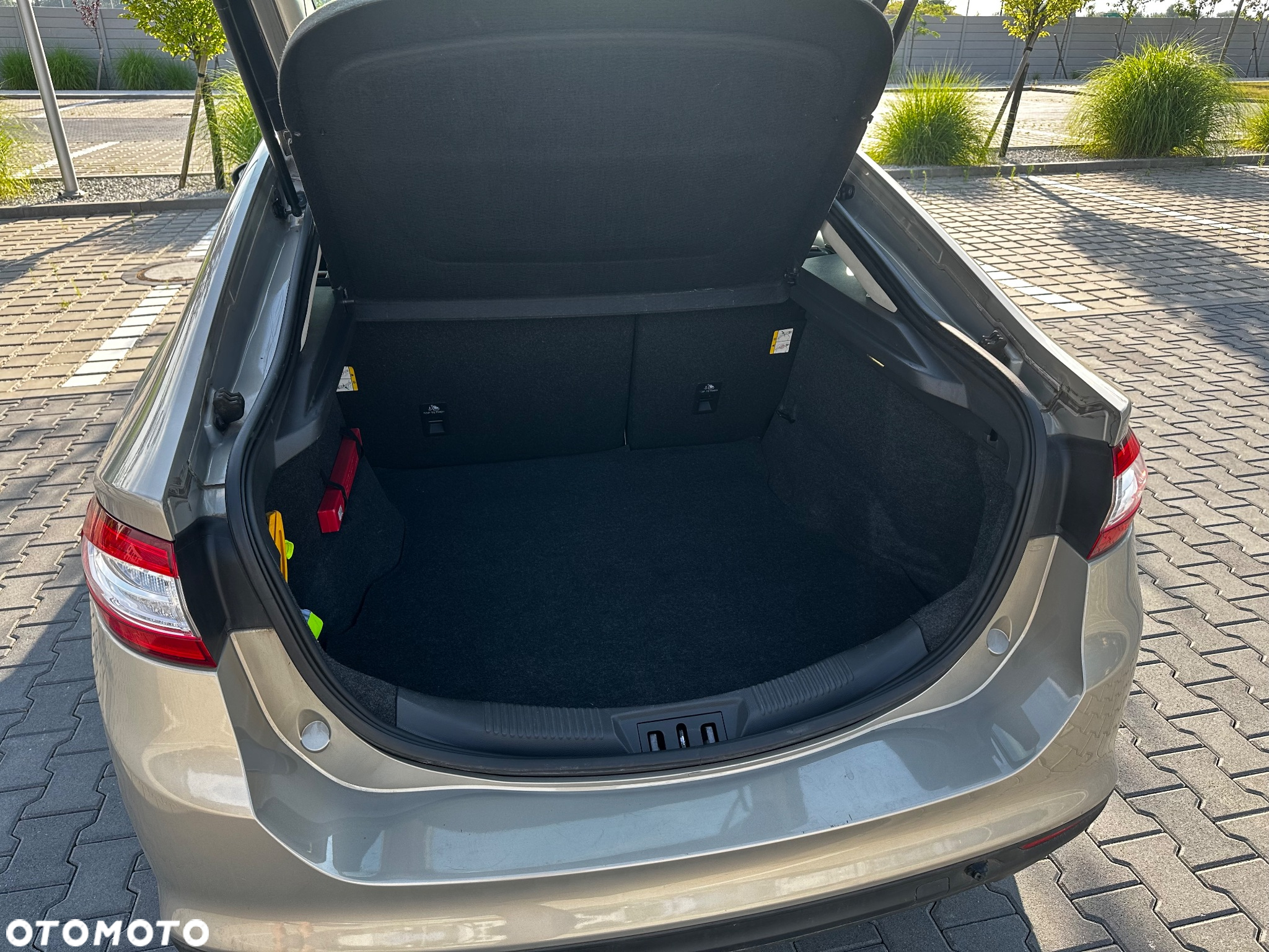 Ford Mondeo - 12