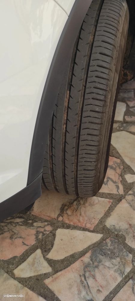 Ford Kuga 1.5 TDCi Titanium - 8