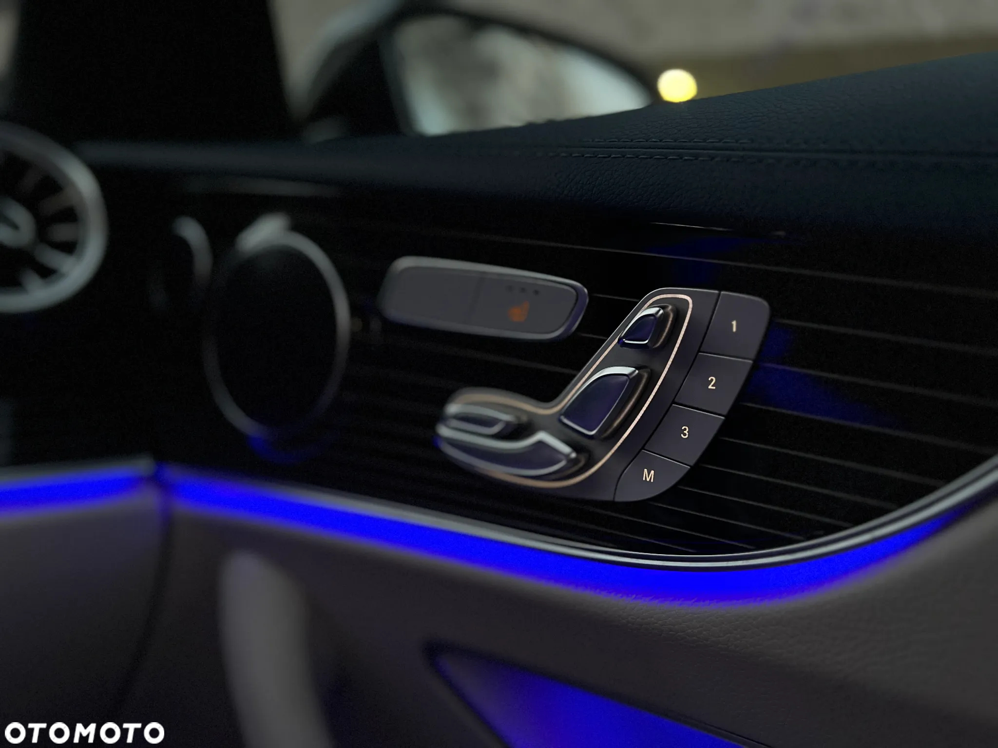 Mercedes-Benz Klasa E 220 d Coupe 9G-TRONIC - 14