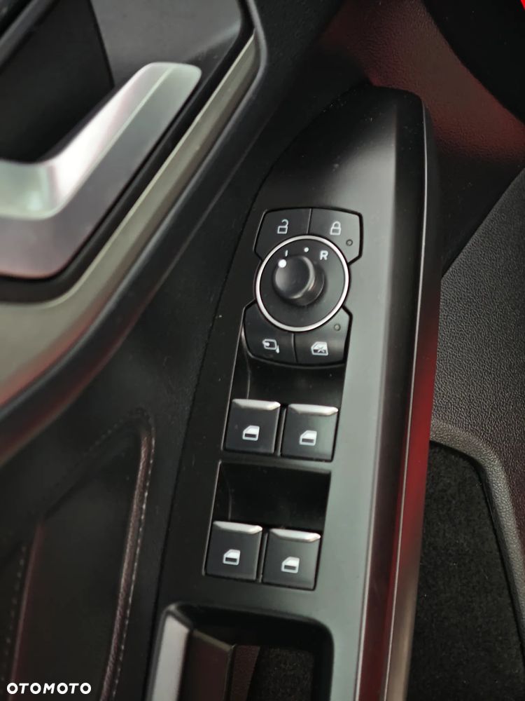 Ford Focus - 13