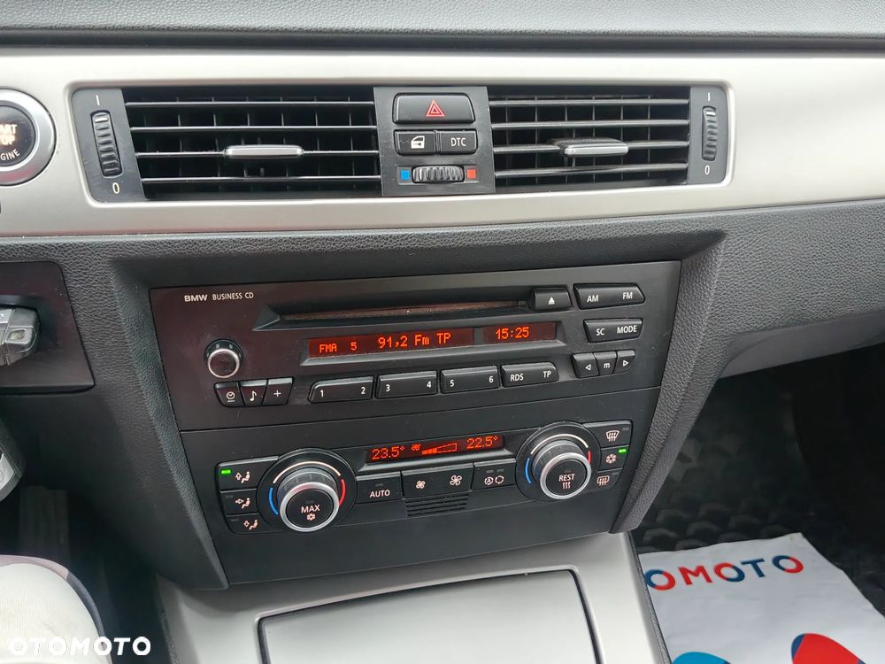 BMW Seria 3 318d - 34