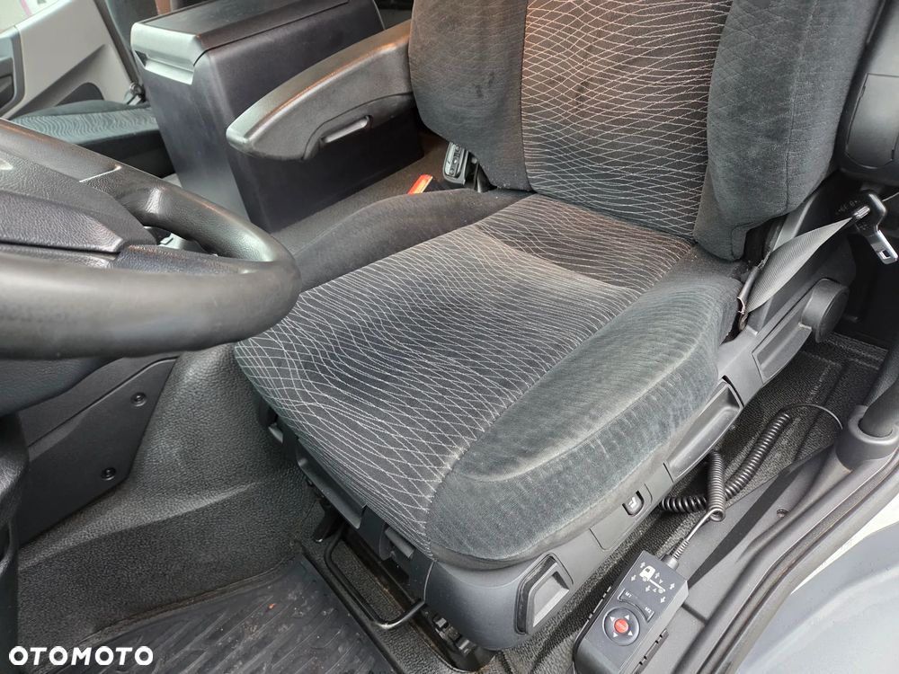 Mercedes-Benz atego antos - 19