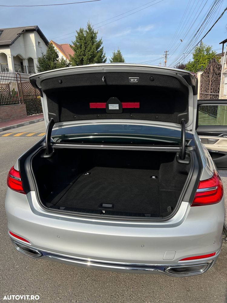 BMW Seria 7 740Le xDrive iPerformance - 10