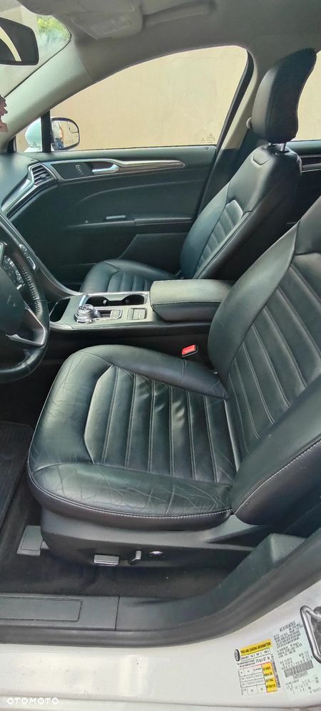 Ford Fusion - 9