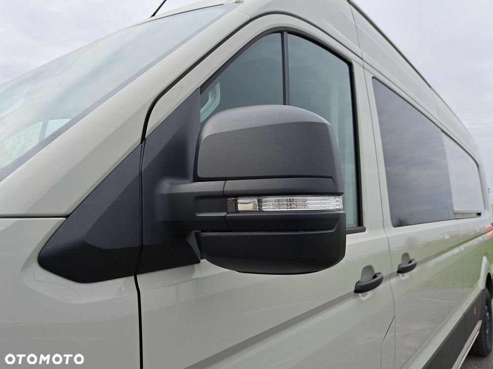 Volkswagen Crafter LIFT zabudowa brygadowa 8 miejsc - 14
