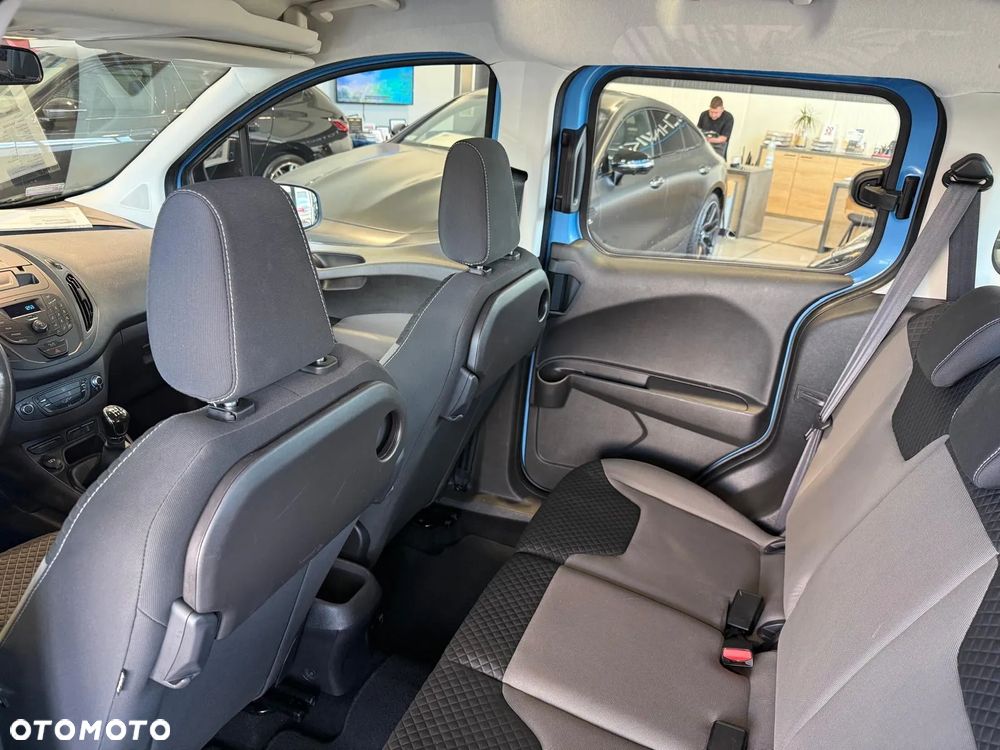 Ford Tourneo Courier 1.0 EcoBoost Ambiente - 15