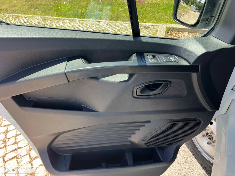 Renault Trafic L2H1 2.0 dci grand confort - 13