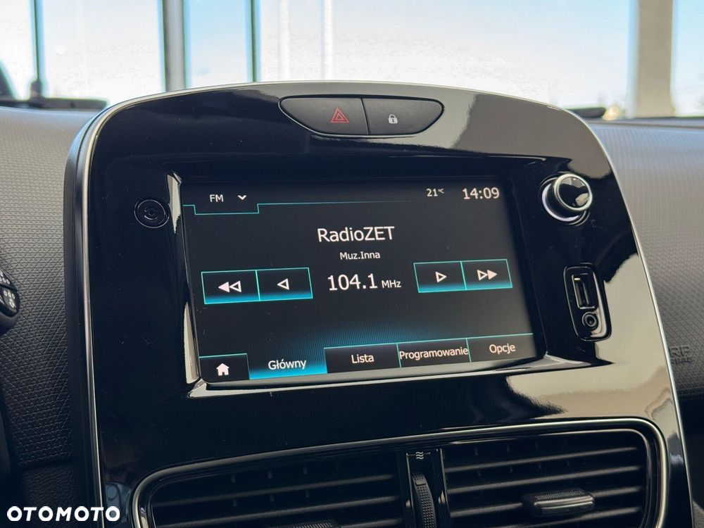Renault Clio - 28