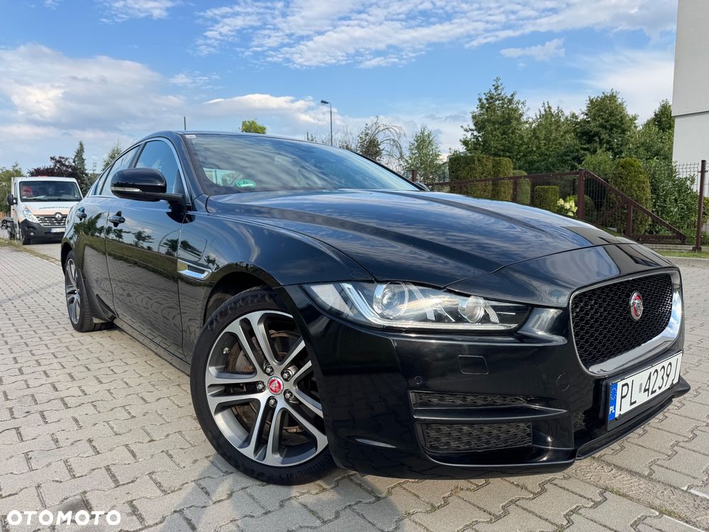 Jaguar XE 2.0 D AWD Prestige - 18