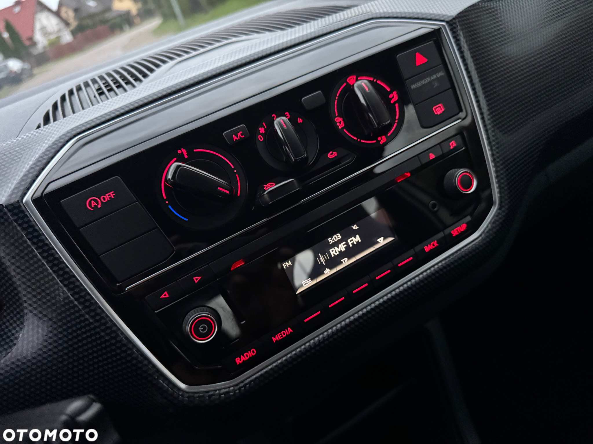 Volkswagen up! 1.0 move - 25