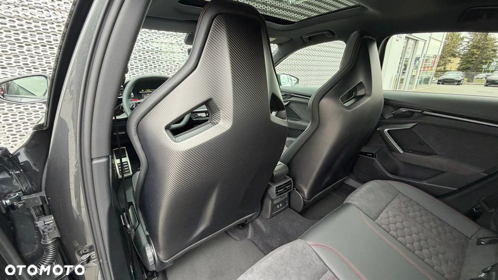 Audi RS3 Limousine - 18