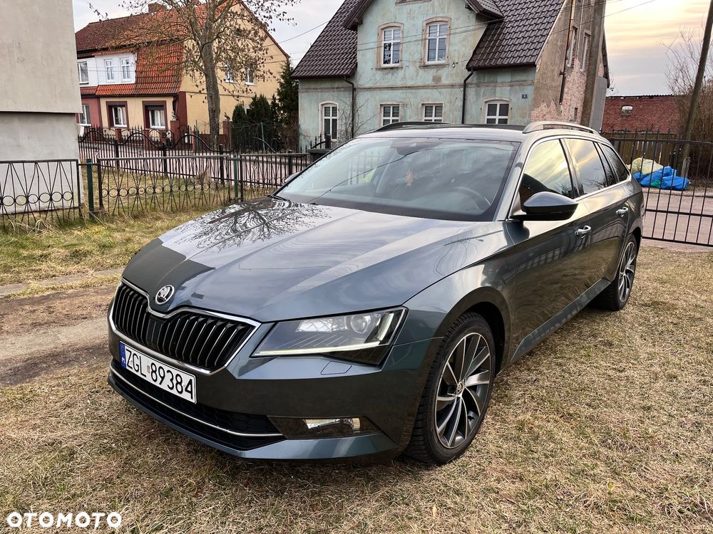 Skoda Superb 2.0 TDI DSG Ambition - 1
