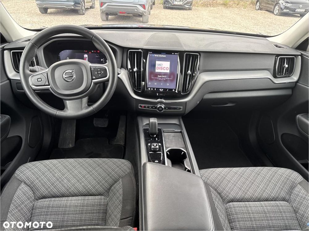 Volvo XC 60 B4 D AWD Core - 11