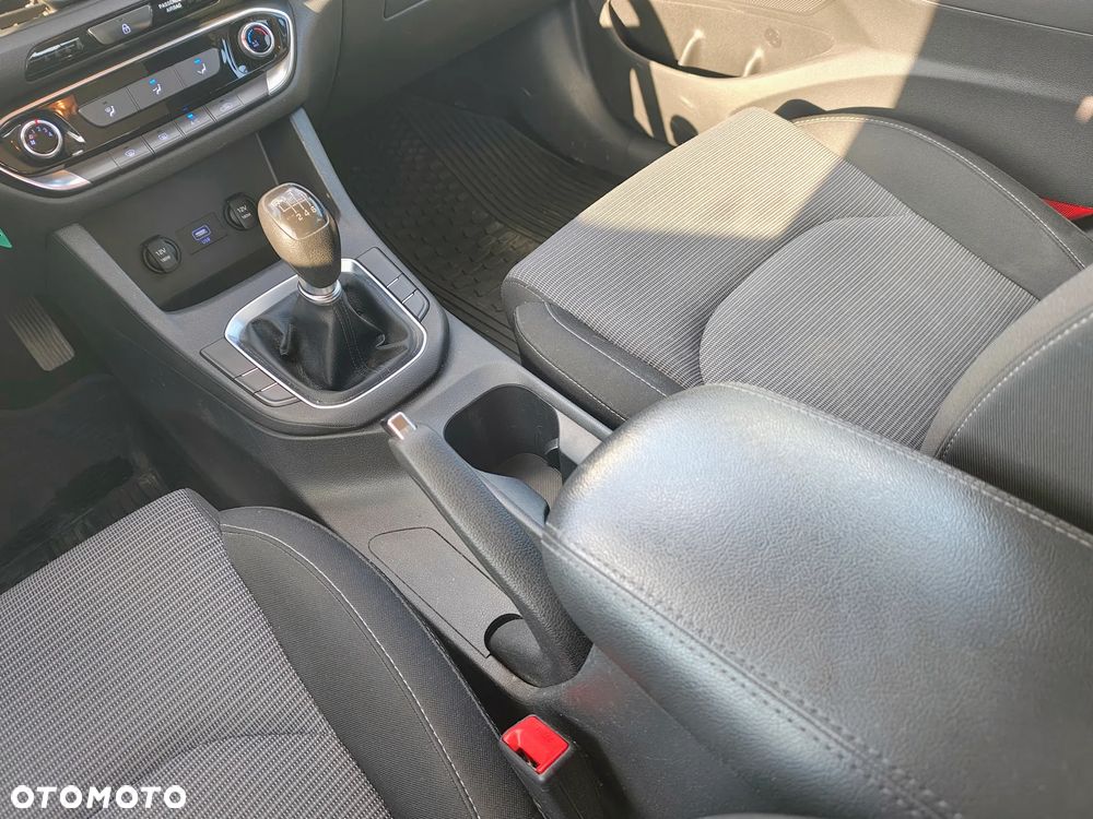 Hyundai i30 - 25