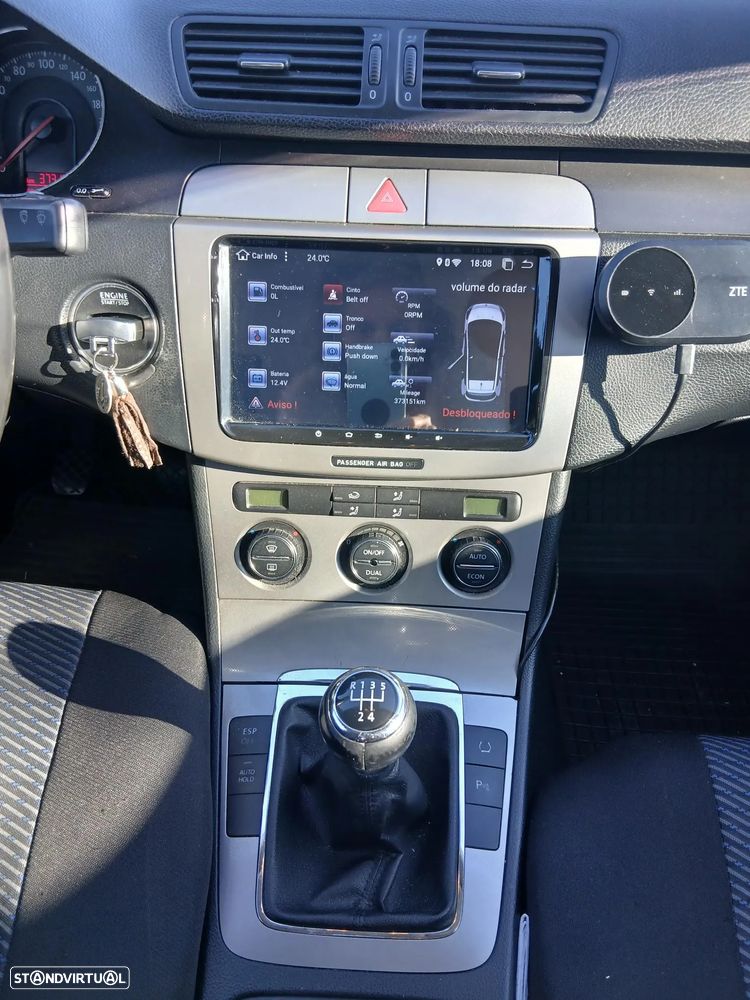 VW Passat 1.9 TDi Confortline - 9