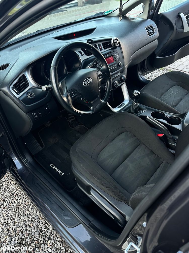 Kia Ceed 1.4 CVVT - 12