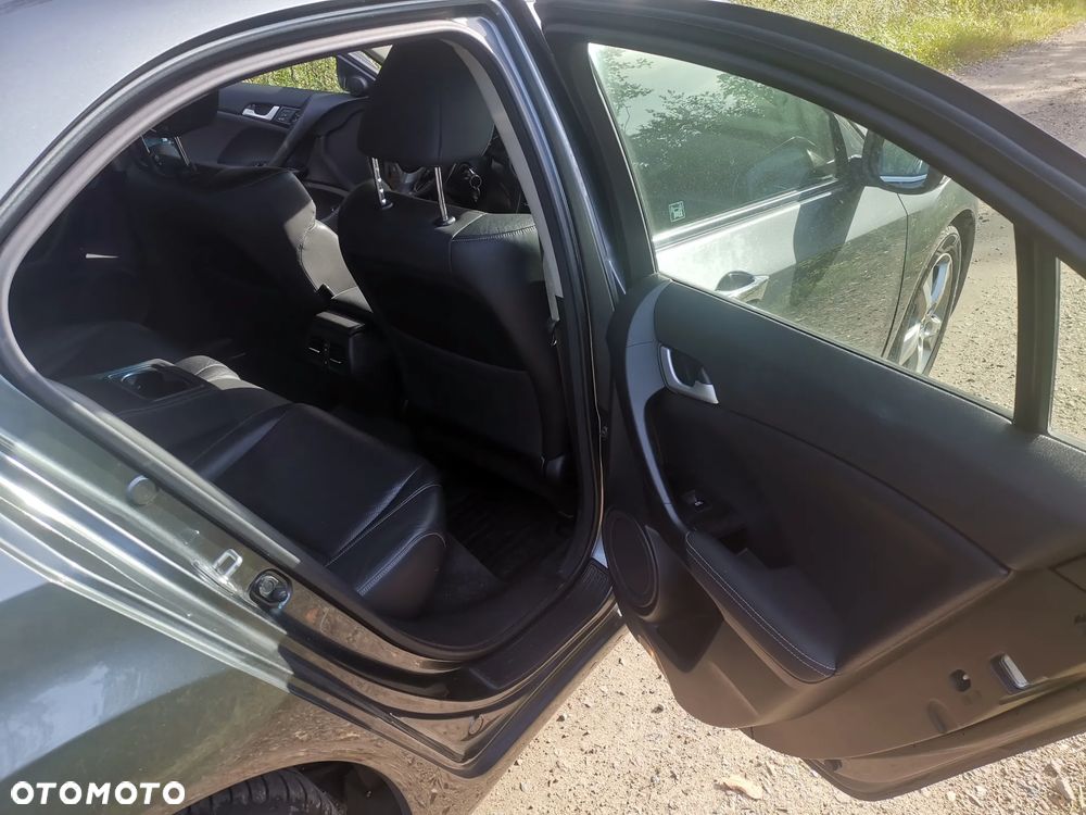 Honda Accord 2.0 Executive Navi - 7