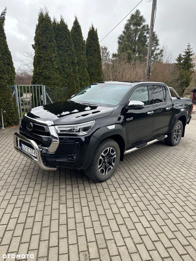 Toyota Hilux 2.8 D-4D Double Cab SR5 4x4 - 1