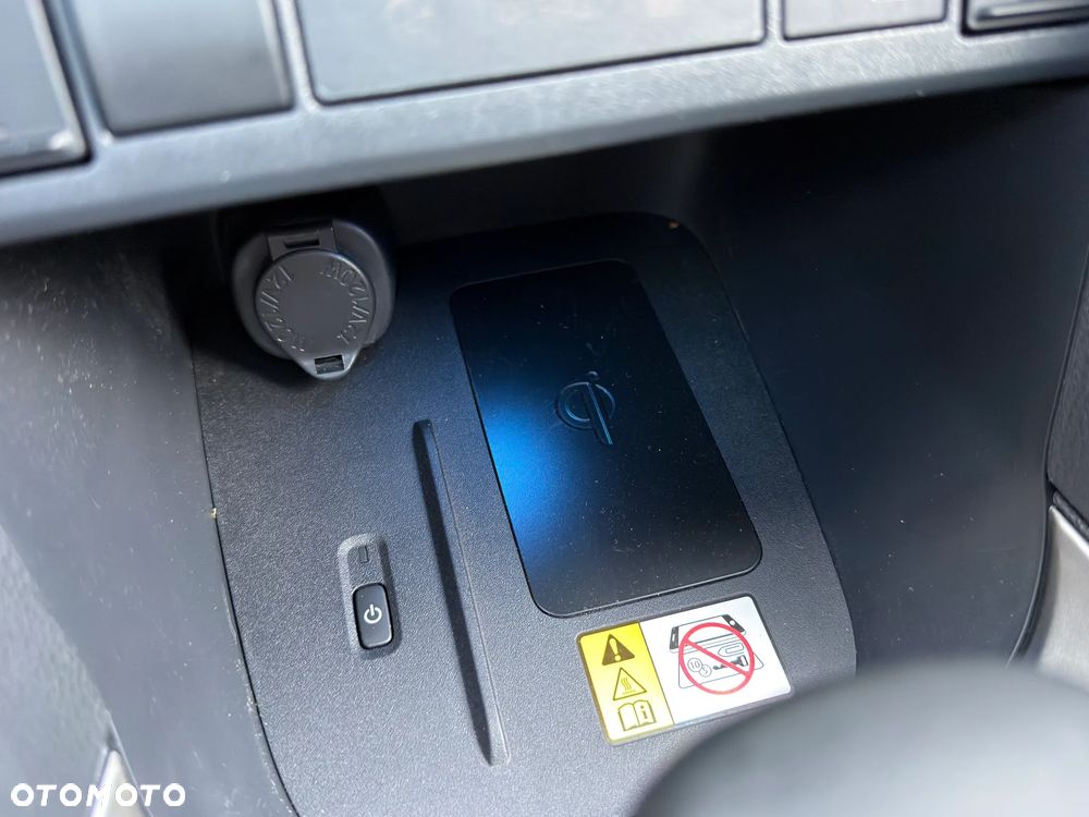 Toyota Yaris 130 1.5 VVT-i Premiere Edition - 24