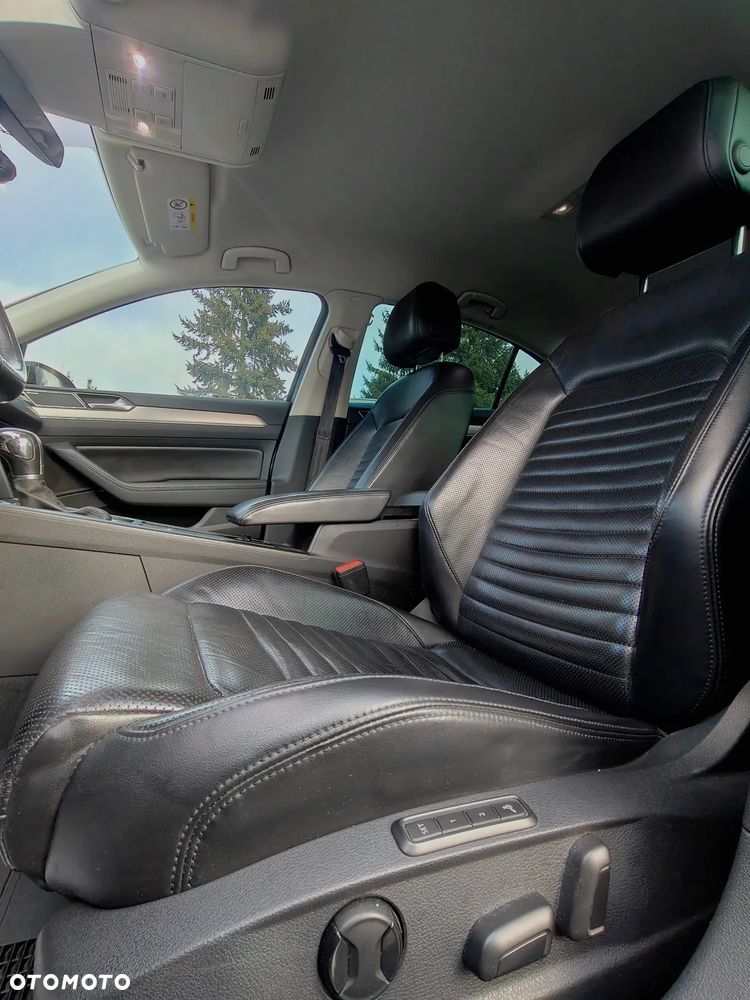 Volkswagen Passat - 15
