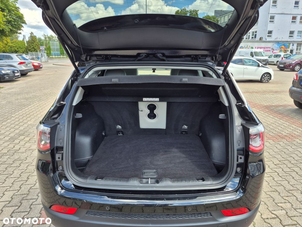 Jeep Compass 1.4 TMair Limited 4WD S&S - 9