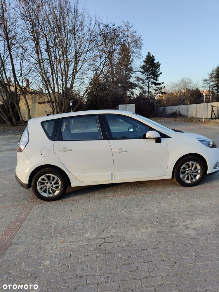 Renault Scenic 1.5 dCi Privilege EDC - 2