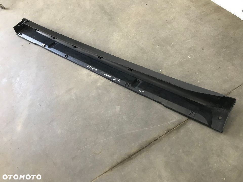 Nakładka progu Mitsubishi Outlander 3 III 12-22r. prawa listwa próg zewnętrzny 6512A422 - 12
