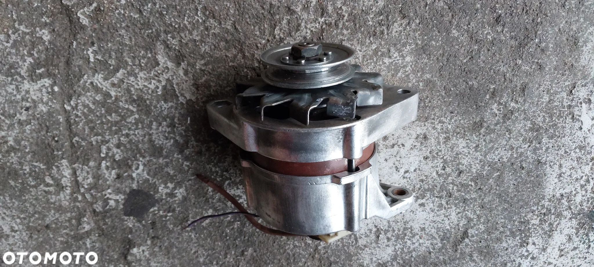 alternator ISKRA AAG 0402 14V 33A Zastava Ritmo 128 - 1