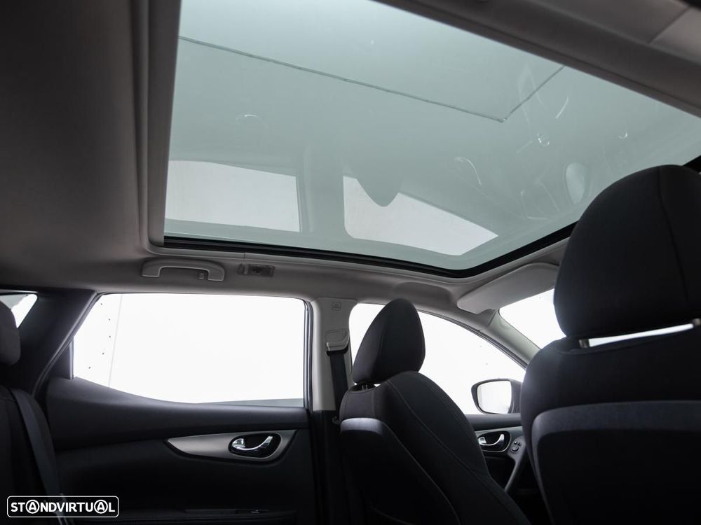 Nissan Qashqai 1.5 dCi N-Connecta Business - 12