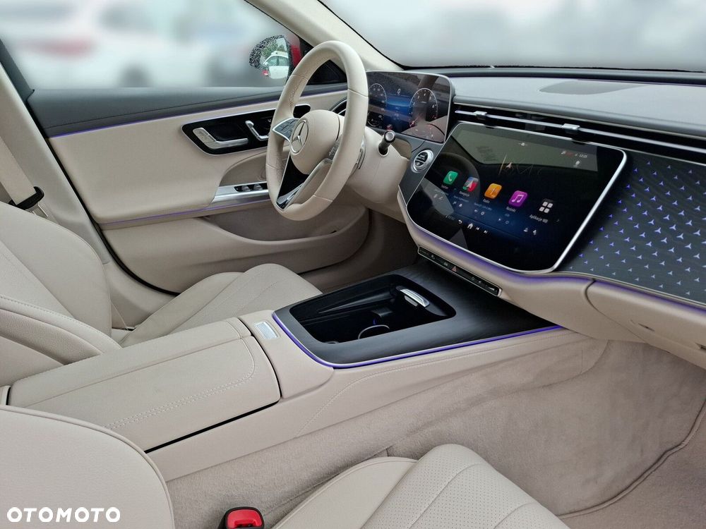 Mercedes-Benz Klasa E 200 mHEV 4-Matic Avantgarde 9G-Tronic - 12