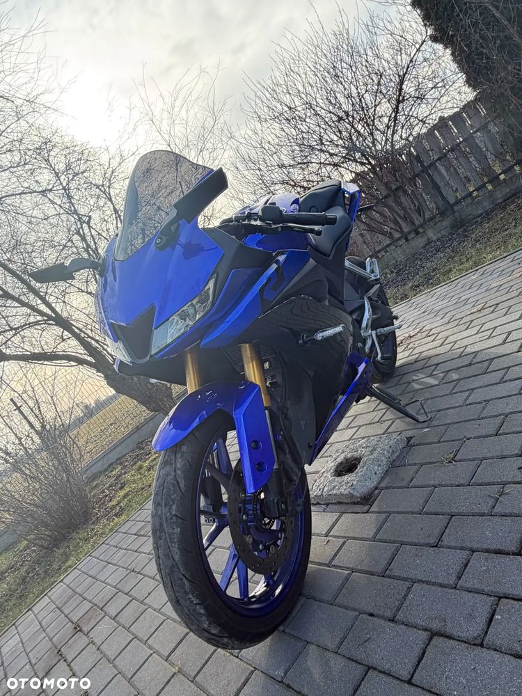 Yamaha YZF - 5