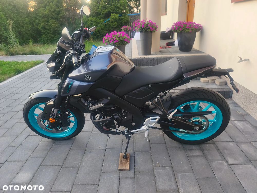 Yamaha MT - 7