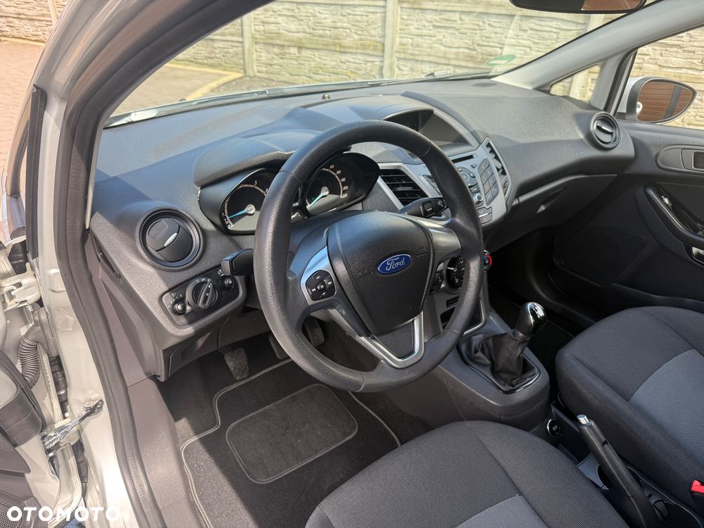 Ford Fiesta - 21