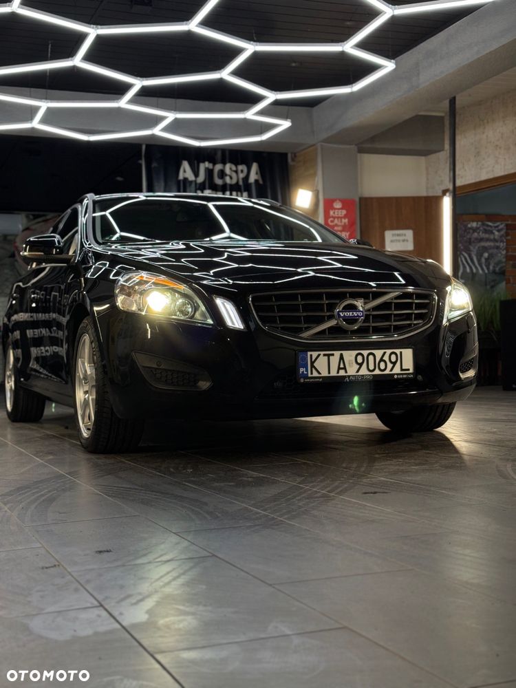 Volvo V60 D4 Momentum - 2