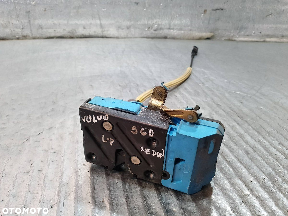 ZAMEK DRZWI LEWY PRZÓD VOLVO S60 ( 00-10 ) - 8