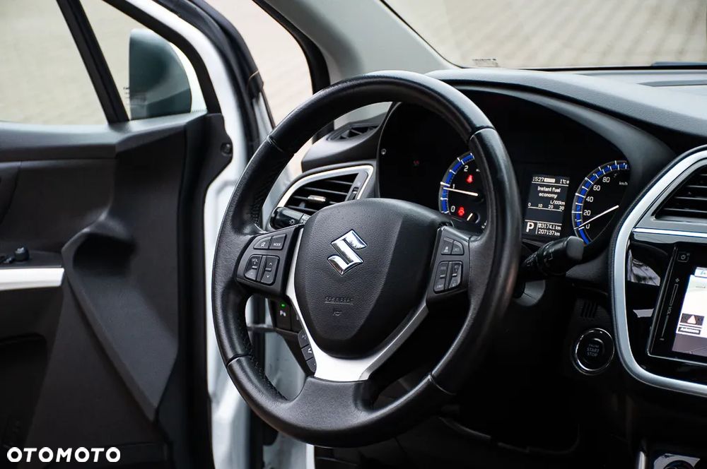 Suzuki SX4 S-Cross 1.6 DDiS TCSS 4x4 Comfort+ - 35