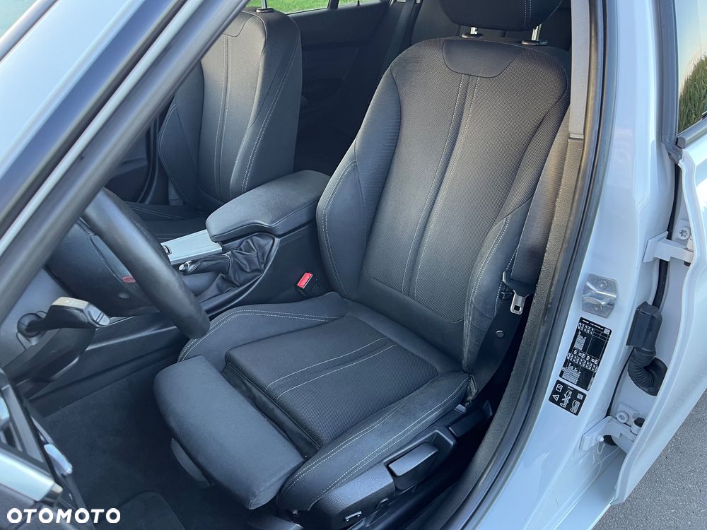BMW Seria 3 320d Sport Line - 21
