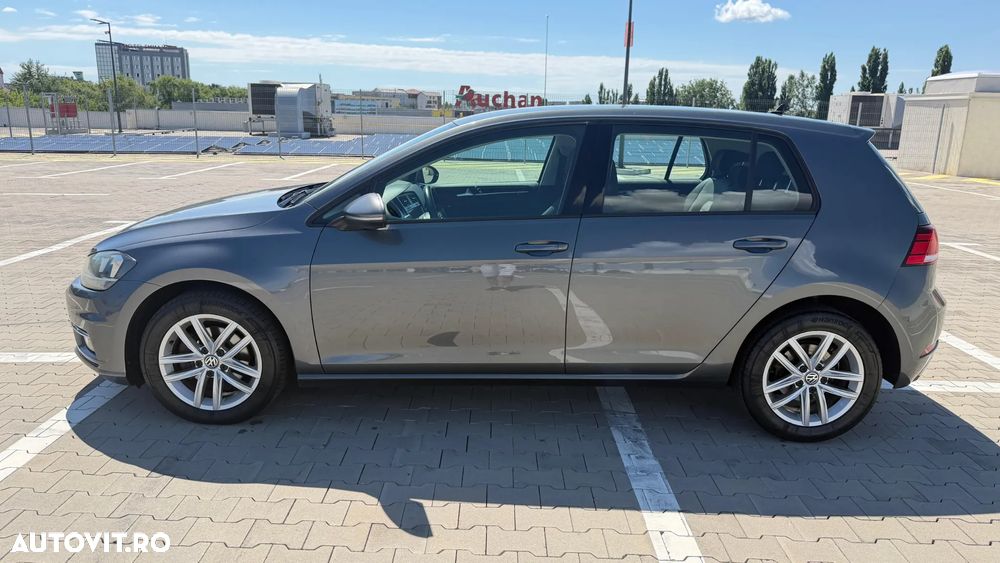 Volkswagen Golf - 3