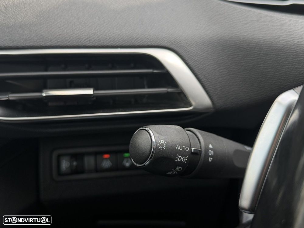 Peugeot 5008 1.2 PureTech Allure Pack EAT8 - 38