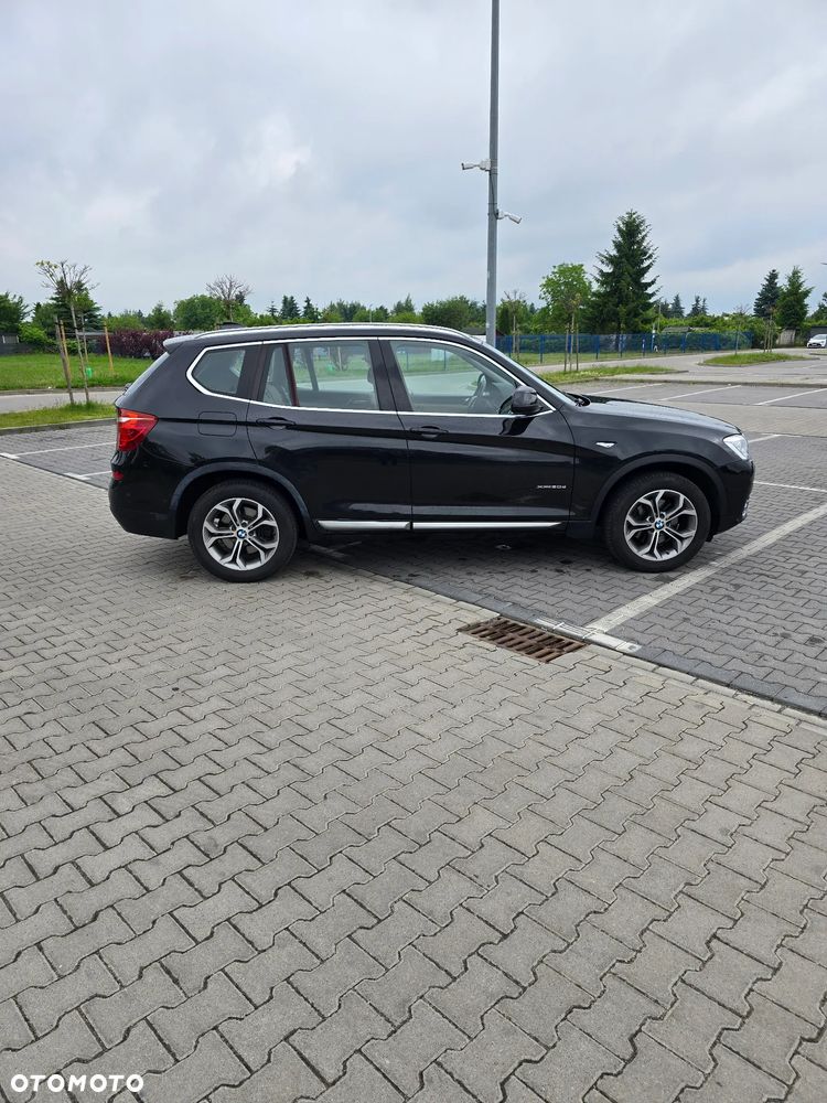 BMW X3 xDrive20d Advantage - 10