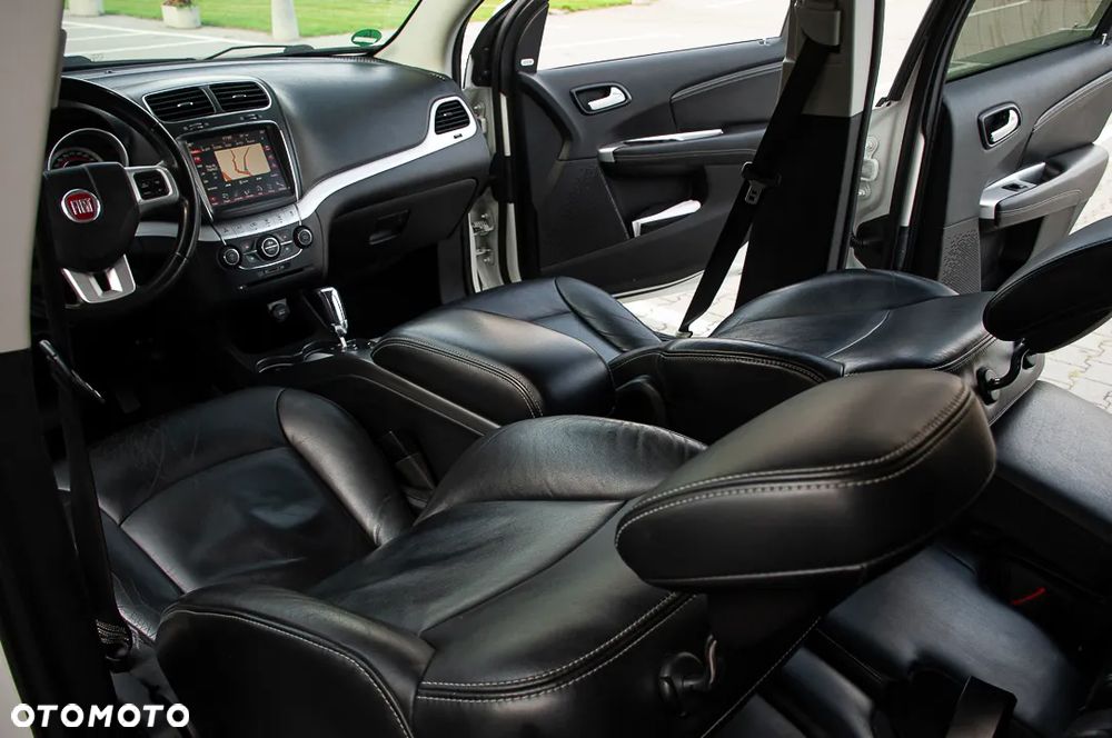 Fiat Freemont 2.0 Multijet 16V DPF Automatik Allrad Lounge - 31