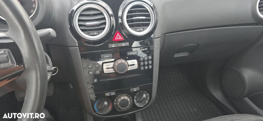 Opel Corsa 1.2 16V - 17