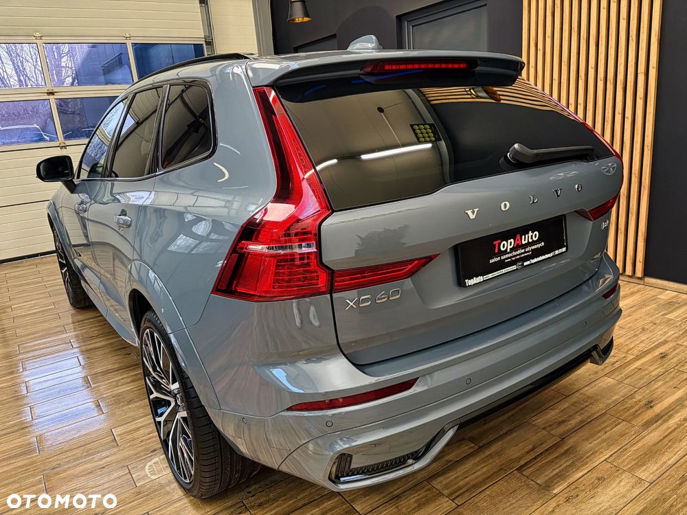 Volvo XC 60 B4 D Essential - 10