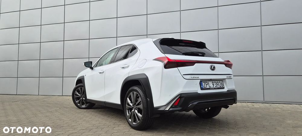 Lexus UX 250h GPF F Sport Design+ 2WD - 9
