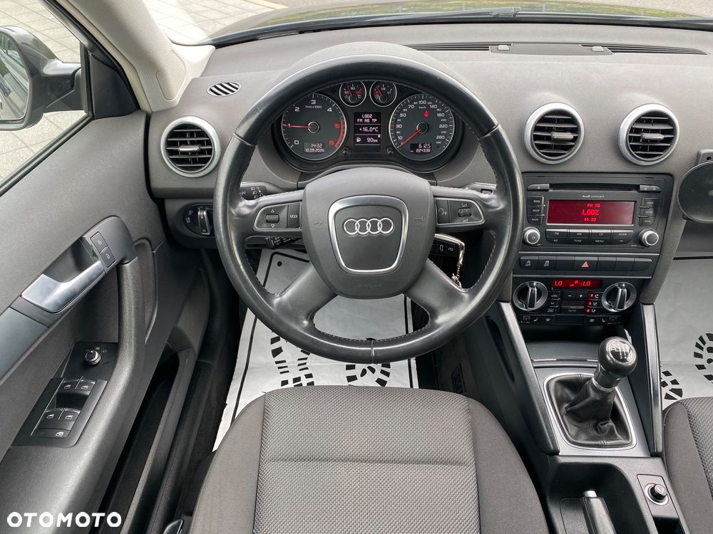 Audi A3 Sportback 2.0 TDI Ambiente - 5