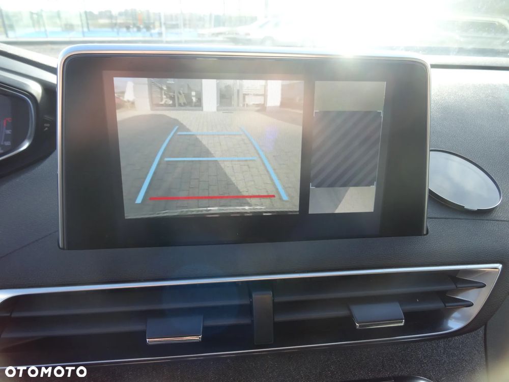 Peugeot 3008 PureTech 130 Stop & Start GPF Active Pack - 13