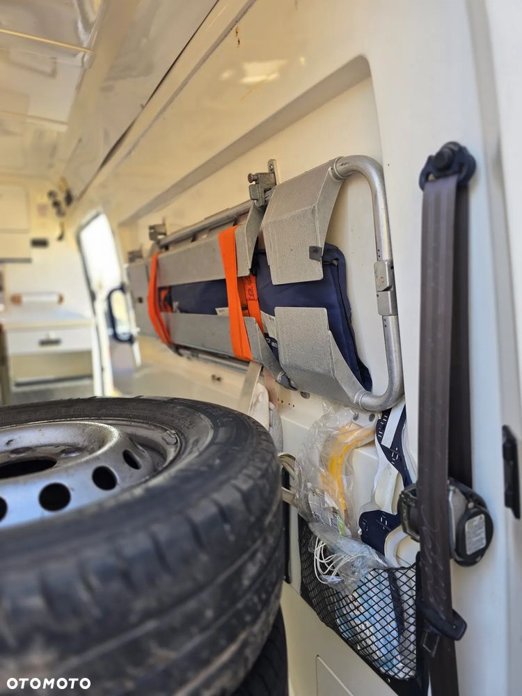Mercedes-Benz Sprinter - 4